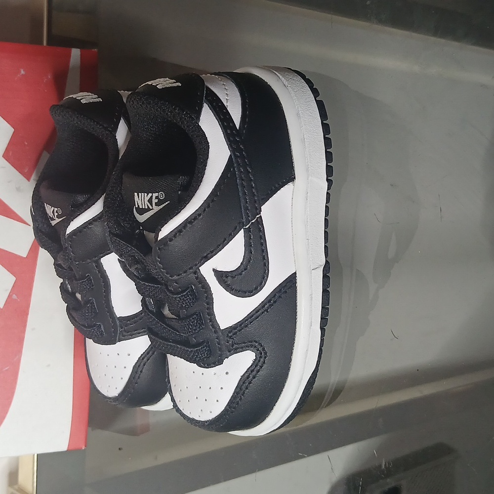Nike Dunk Low Black And White (Panda) Size 5c - Picture 3 of 16